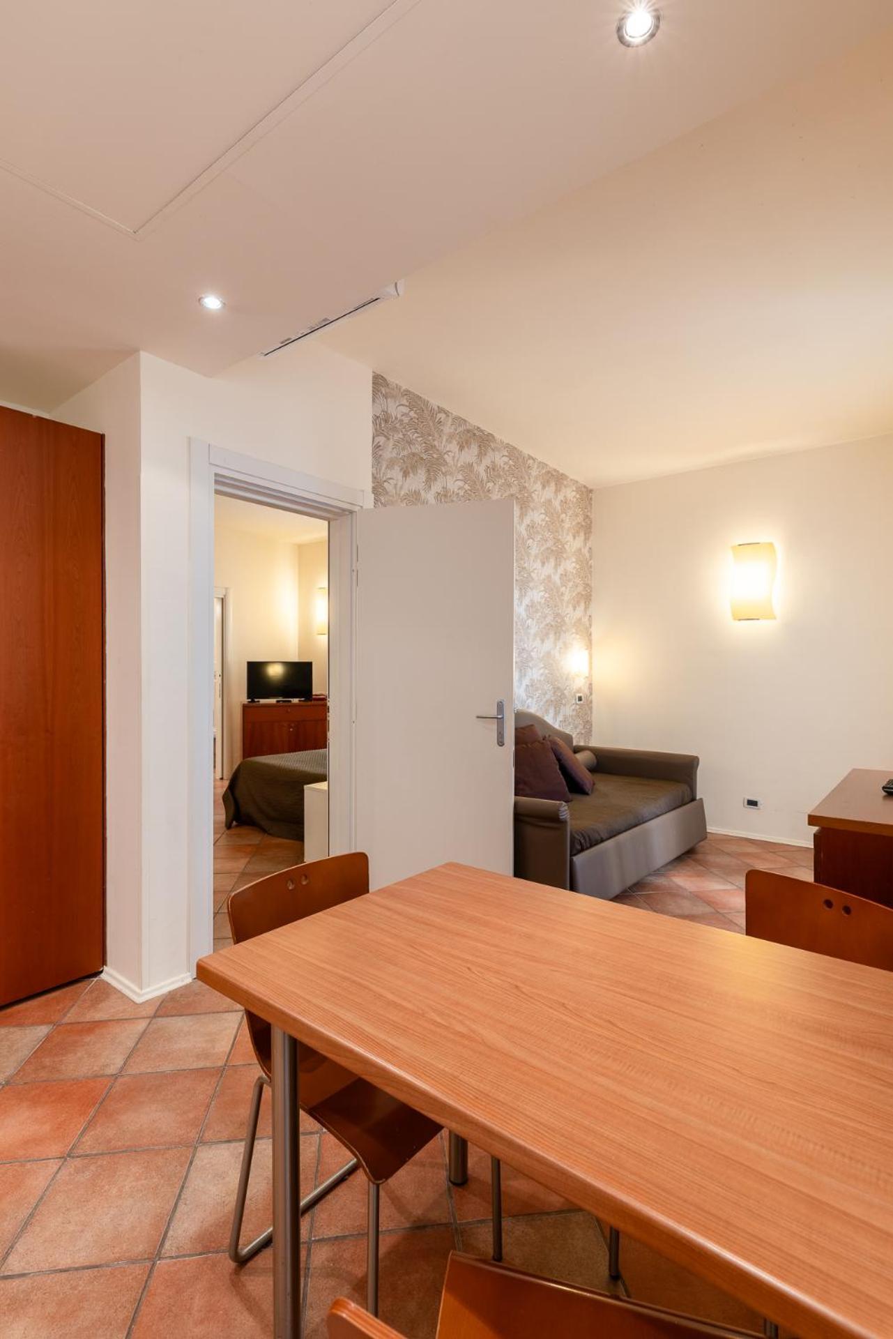 Residence Villa Firenze Аласио Екстериор снимка