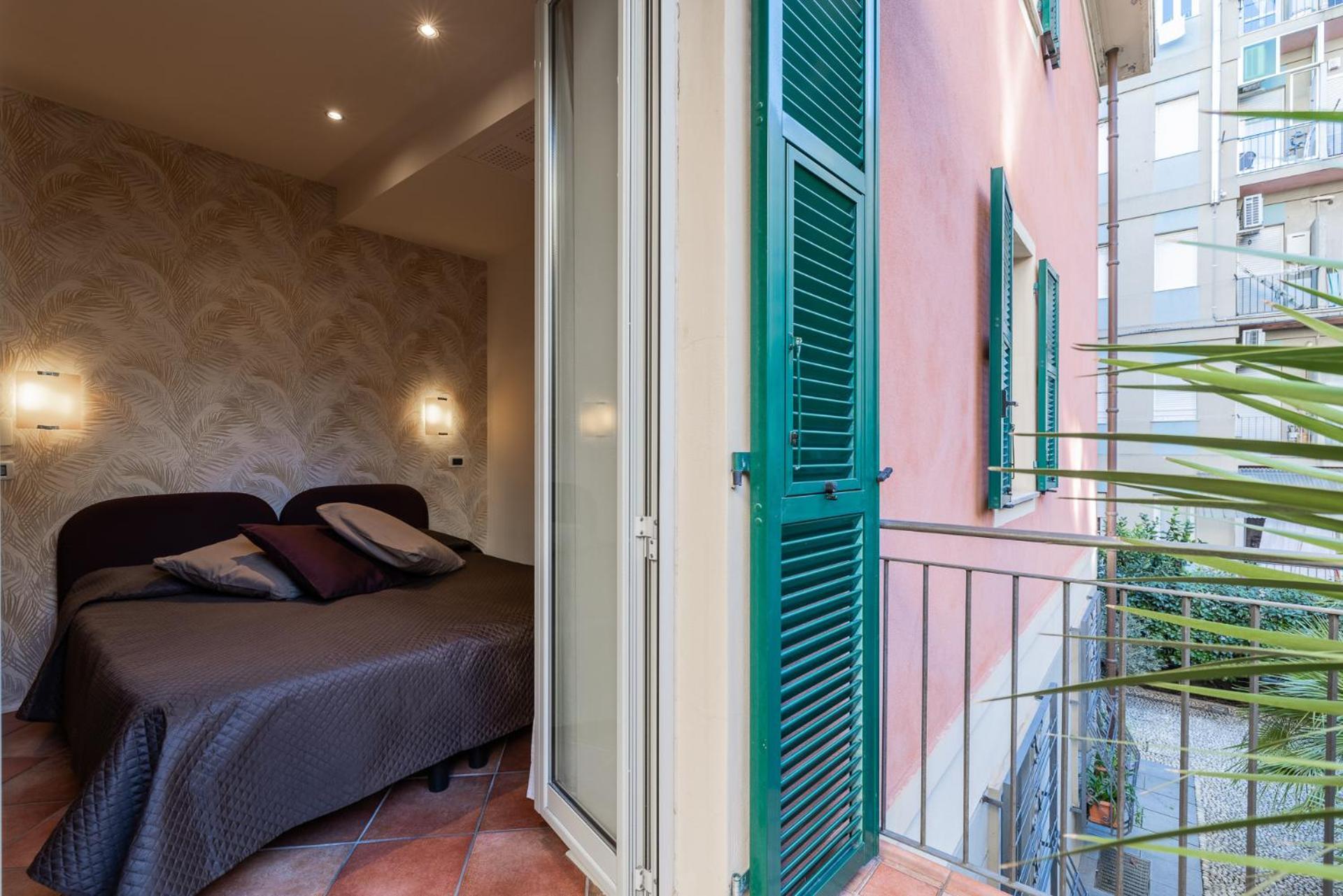 Residence Villa Firenze Аласио Екстериор снимка