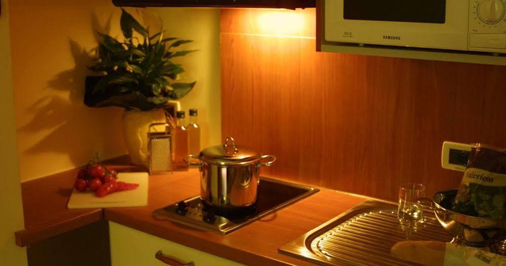 Residence Villa Firenze Аласио Екстериор снимка
